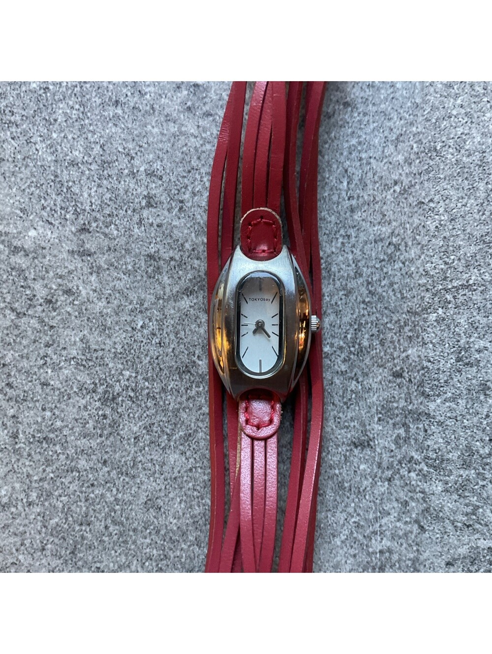 Cool Tokyo Bay Womens Watch 20mm Silver Tone Case Red Leather Band A17